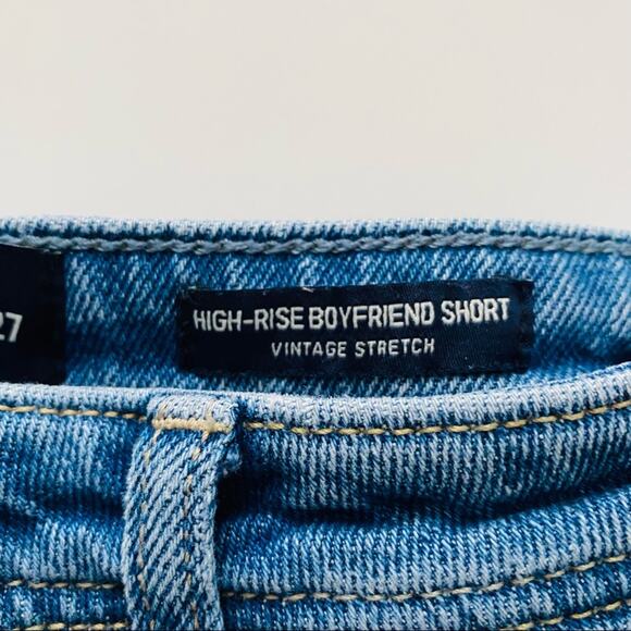 Hollister | Embroidered High-Rise Boyfriend Shorts 27 - Picture 6 of 8